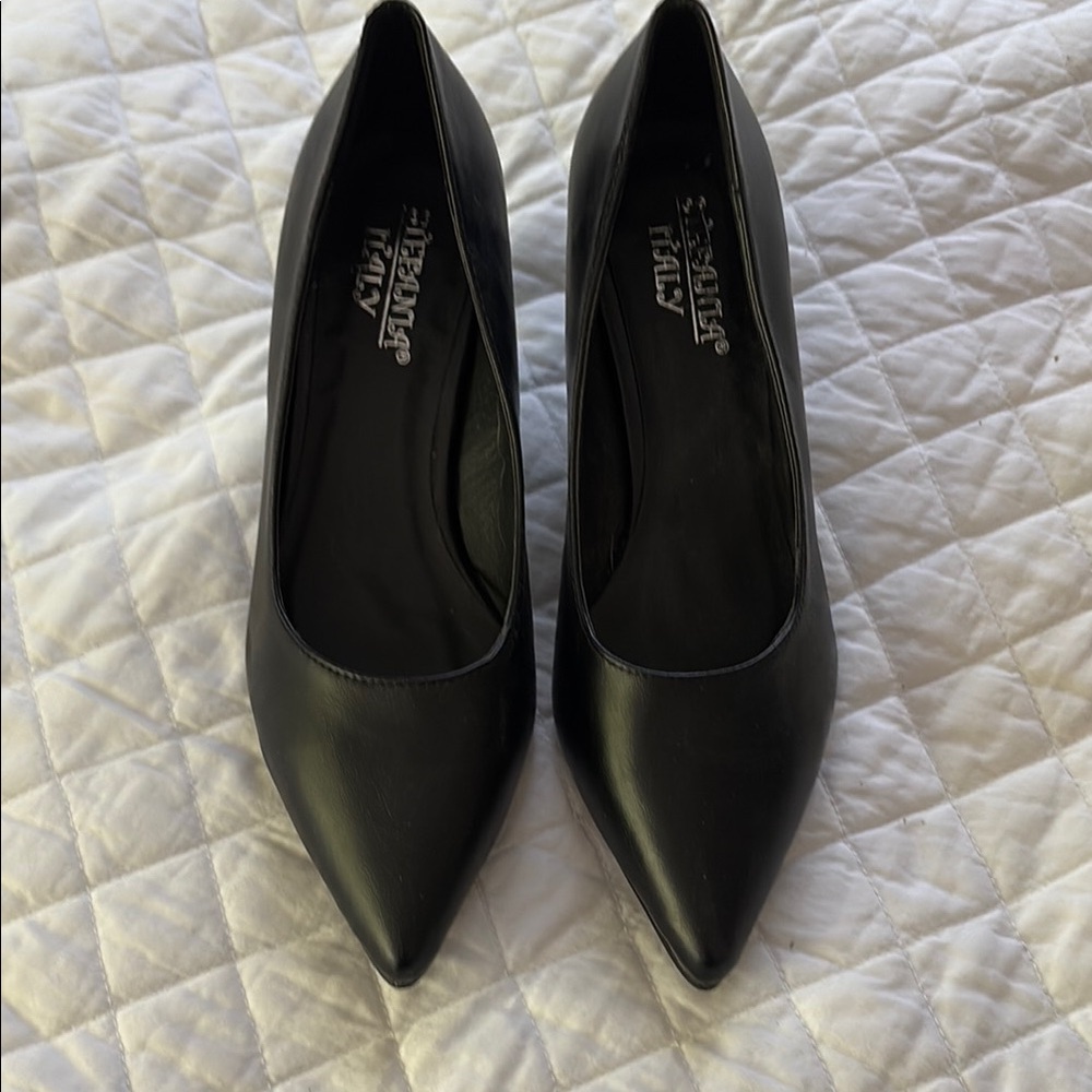 NIB Stefania Italy Elegant Black Leather Women's Shoes sz 6